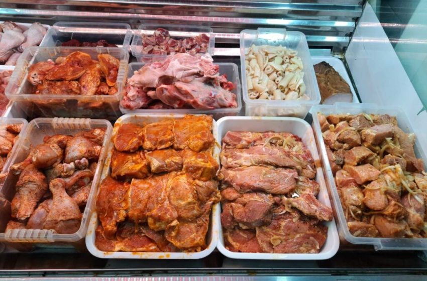 De unde vine carnea în R. Moldova: Peste 70% sunt importuri de carne şi organe comestibile de păsări